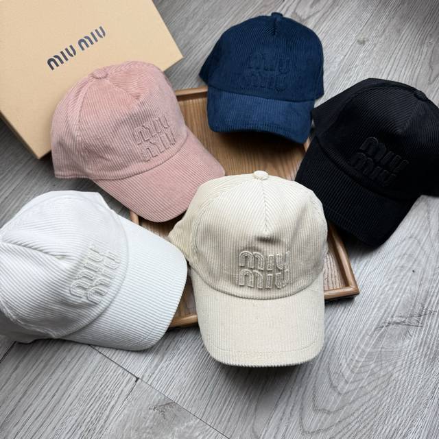 Special price. Miumiu. Corduroy with dust bag. New baseball cap! Material: pure