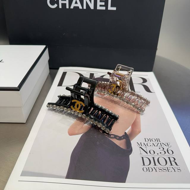 with packaging box Chanel Chanel's latest popular small fragrance grab clip, fu