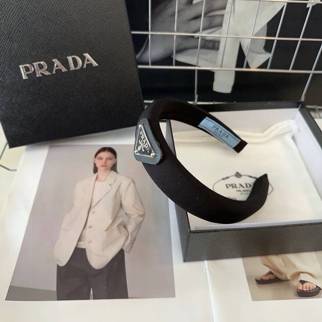 with boxPrada classic triangle logo headband, fashionable and very easy to matc