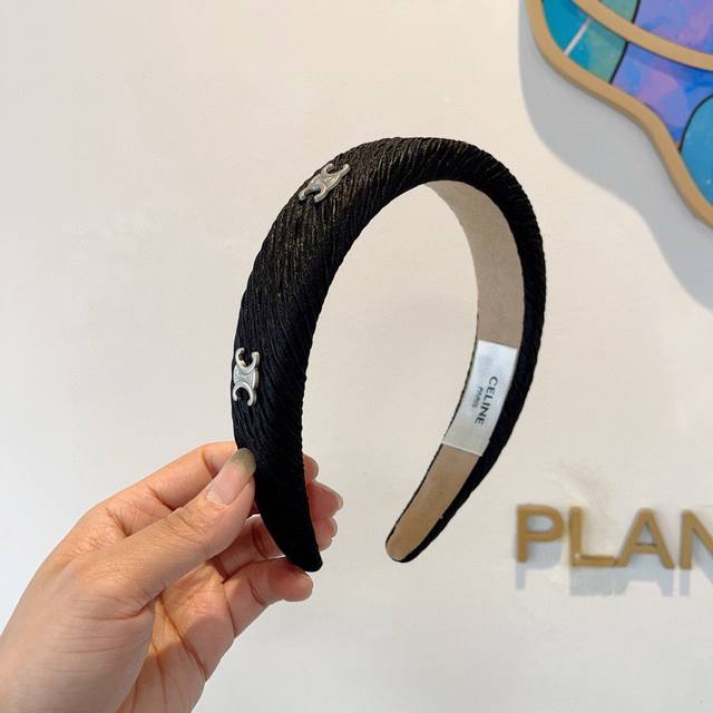 with packaging Celine official classic new style threaded pleated headband, a m