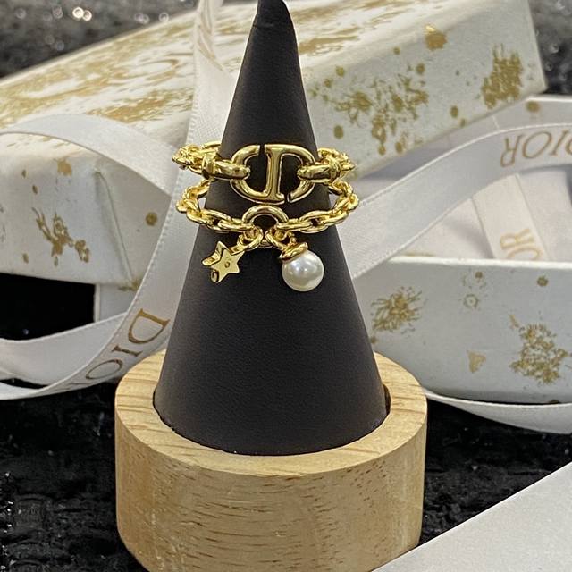 Hot-selling new ring, exclusive high-end quality real shot, not ordinary goods o