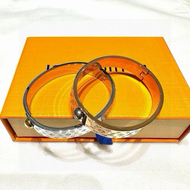 Original picture original packaging Louis Vuitton official website popular Monog