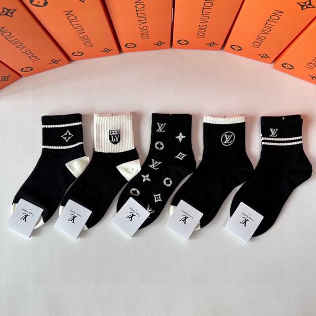 Special counter packaging Lv Louis Vuitton new medium and long tube stacked sock