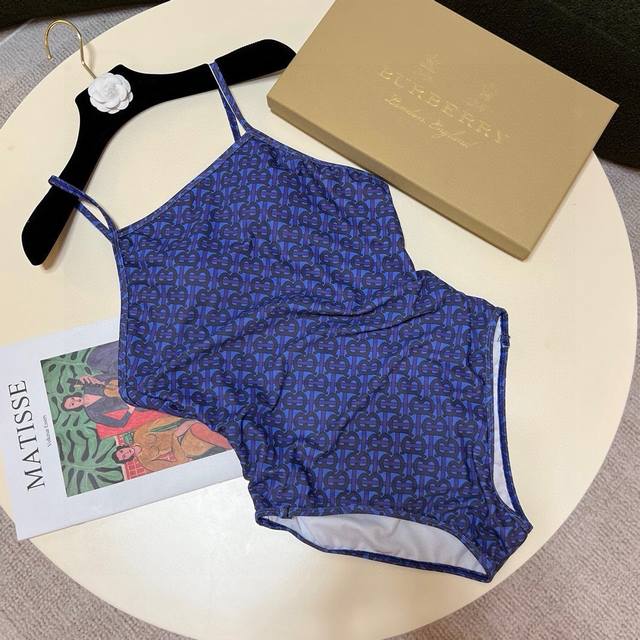 Burberry Tb letter one-piece swimsuit is on sale at all major counters, natural