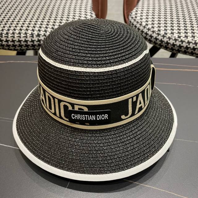Dior new straw hat, sun hat, sun hat, beach sun hat DDD