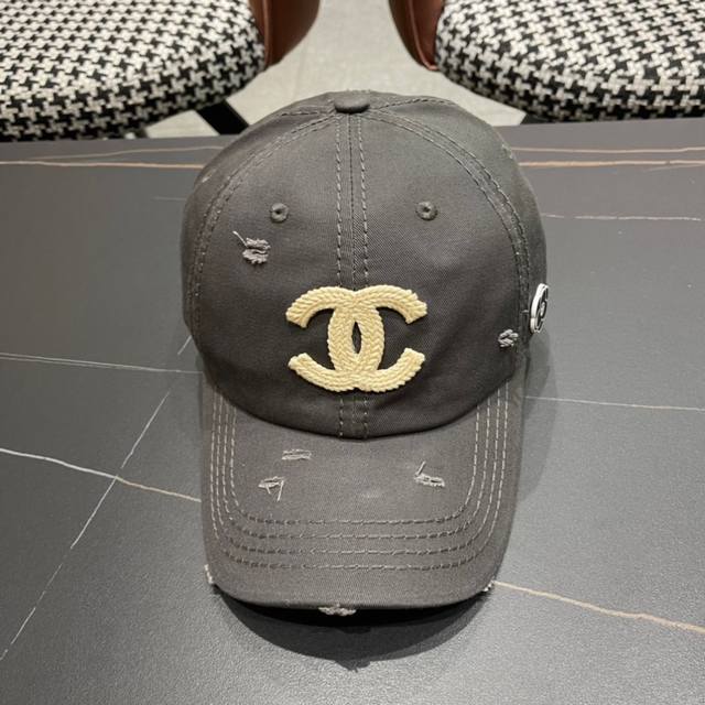 Chanel Chanel spring and summer new baseball cap, exquisite and pure style, very