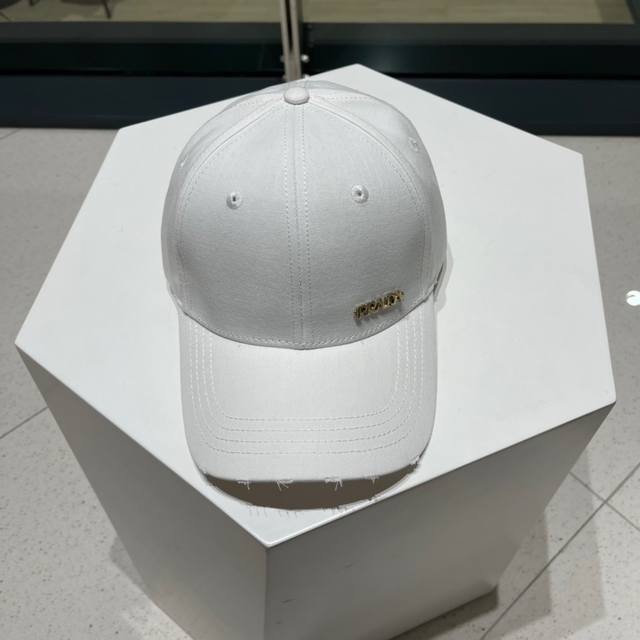 Prada Prada new baseball cap purchasing version! Fashionable and high-end workma