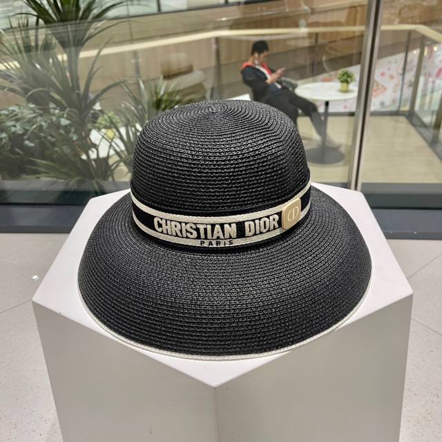 Dior Dior's new Korean version of the early spring casual large brim straw sun h
