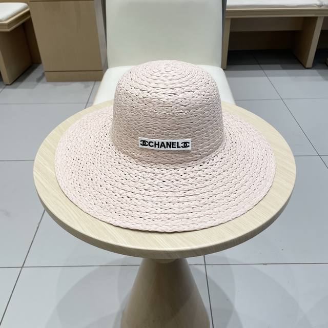 Chanel Chanel 2025 new straw sun hat with large brim, beach style, simple and ge