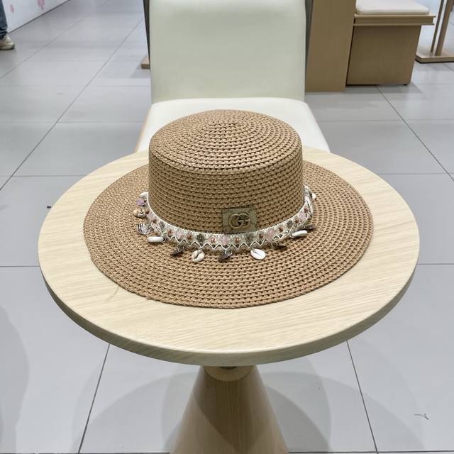 Gucci Gucci new ethnic style straw hat women's summer fashion trend outdoor trav