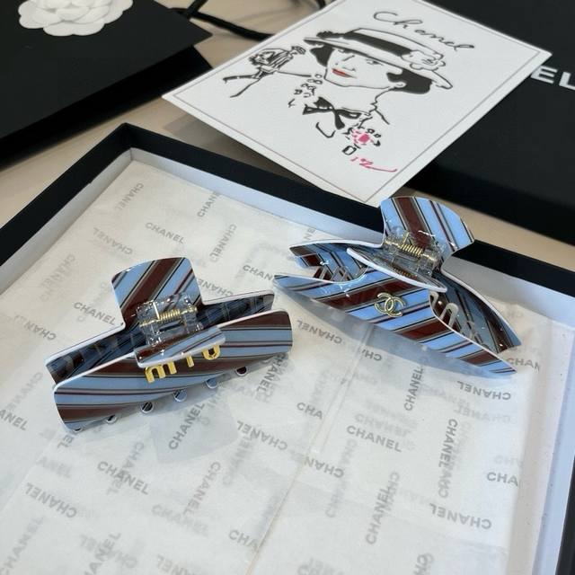 Miumiu hairpin DDD