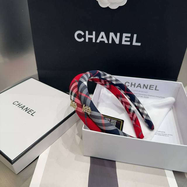 with packaging boxBurberry classic plaid headband, fashionable, practical and v