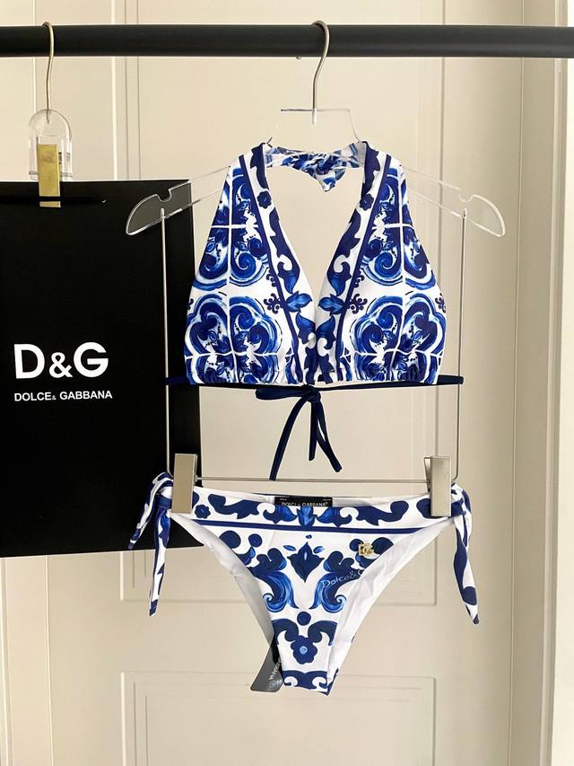 Dg Two-piece swimsuit Suitable for a variety of scenarios