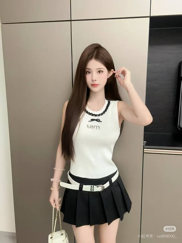 Miu vest, wear it alone with a jacket, super hot One size DDD