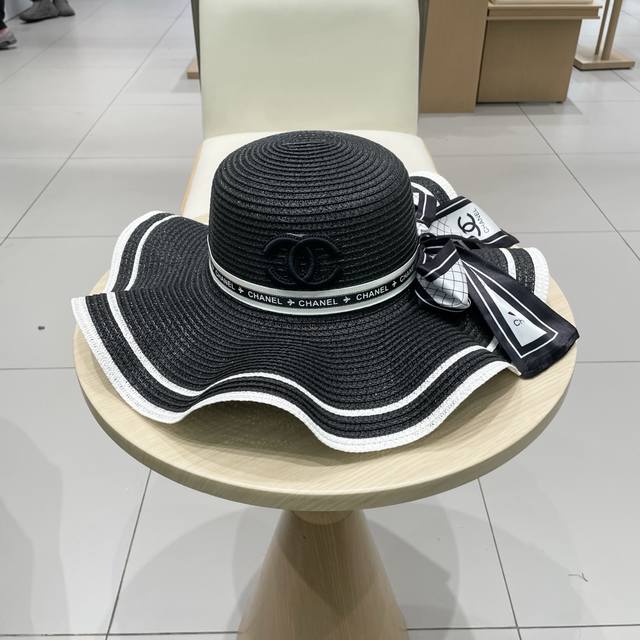 Chanel Chanel sun hat, wavy brim straw hat, head circumference 57Cm DDD