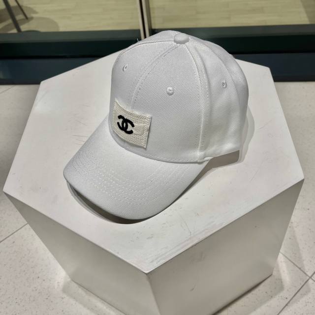 Chanel new baseball cap, Logo Xiaoxiang classic and simple, fashionable and cas