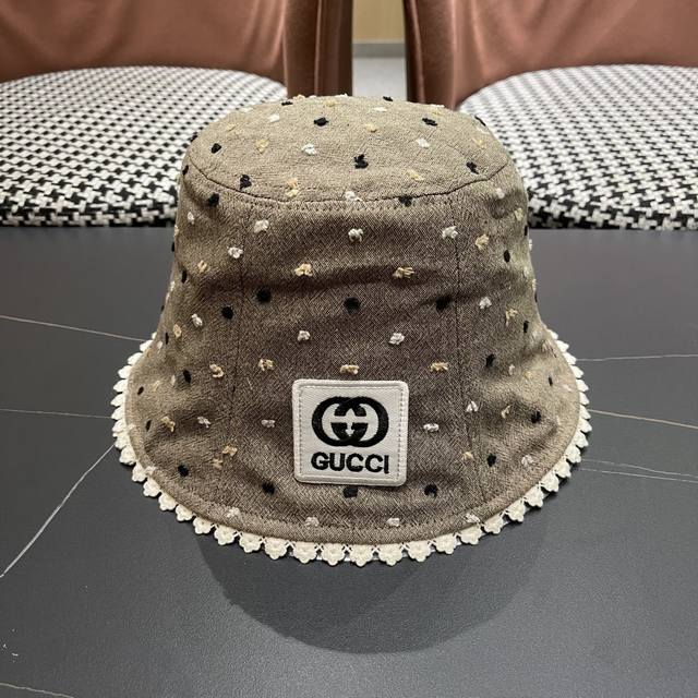 Chanel Chanel summer breathable sunscreen fisherman hat with small floral face