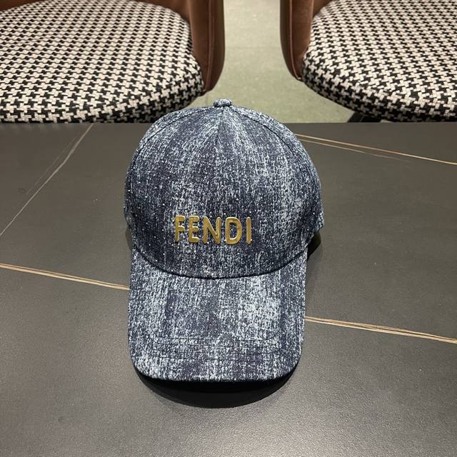 Fendi Fendi spring and autumn new personality wind meteor line baseball cap men