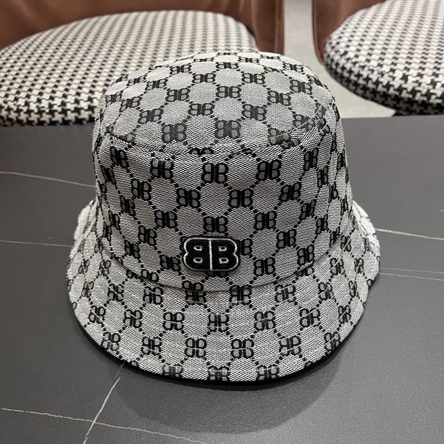 Balenciaga New original bucket hat from Balenciaga, 1:1 mold opening and customi