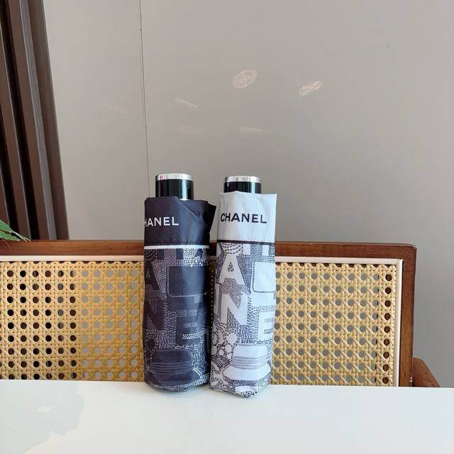 Chanel Chanel 50% off manual folding umbrella with UV protection cloth imported