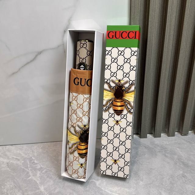 Gucci Gucci Bee Summer New Folding Sun Umbrella Black coating sunscreen effectiv