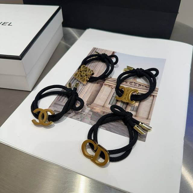 with box single Loewe's latest rubber band Celine's new rubber band Simple and