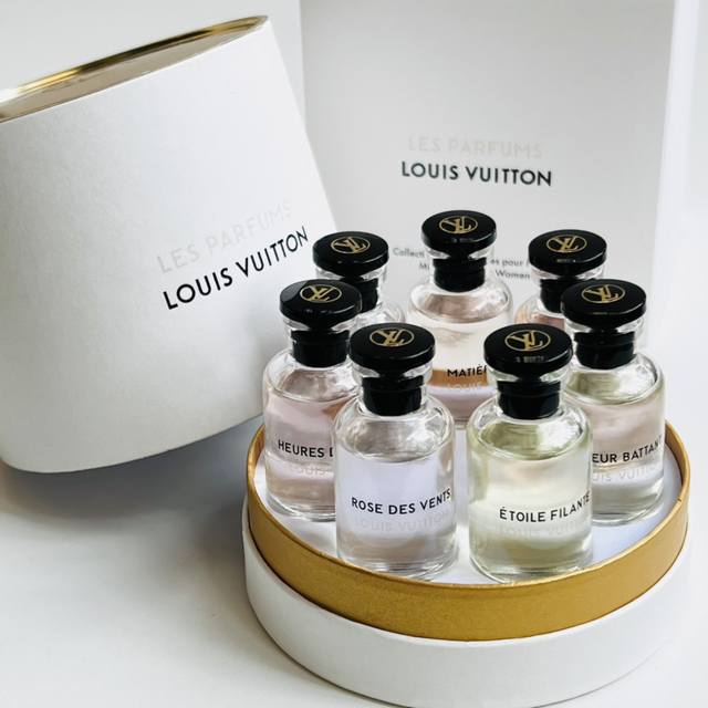 High-end quality Lv Dragon Ball perfume sample 10Ml seven-piece set! Contains: