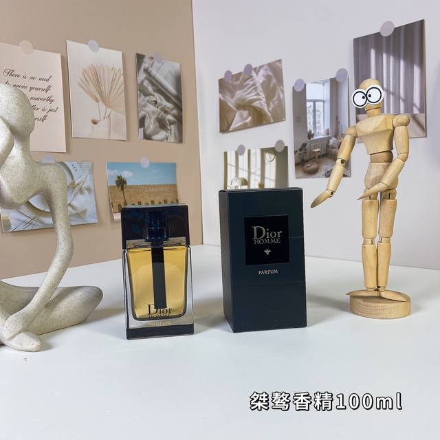 High-end quality Dior Homme Parfum, 2014 Brand: Dior Perfumer: Francois Demachy