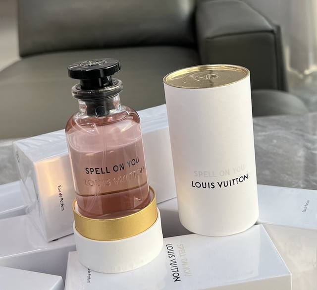 High QualityLvspell On You Rose Peach Perfume 100Ml Top Notes: Violet, Fresh Gre
