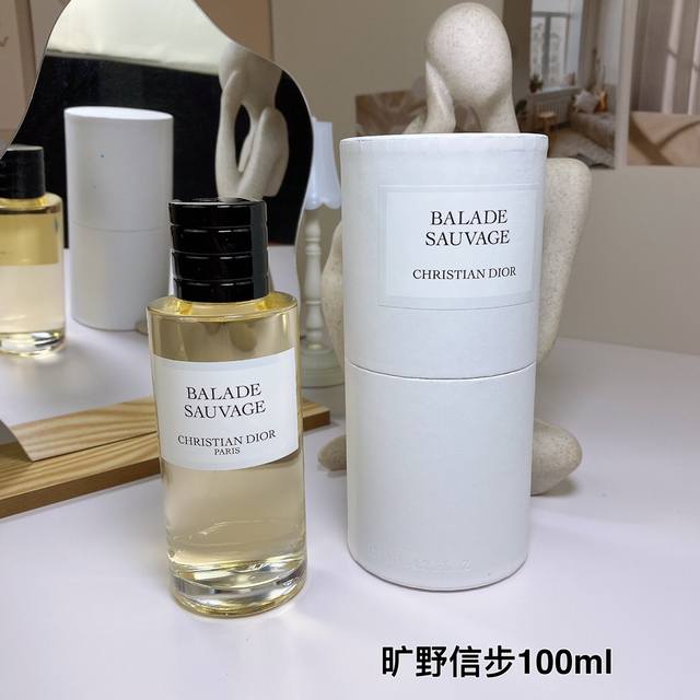 High qualityDior Collection Wilderness Walk Neutral Eau de Parfum 125Ml Floral a