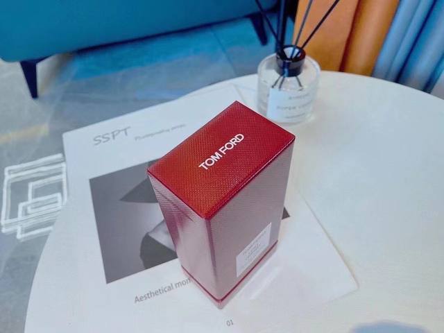 Counter quality DDD: Tf Lost Cherry Perfume Ml I personally feel that it has a