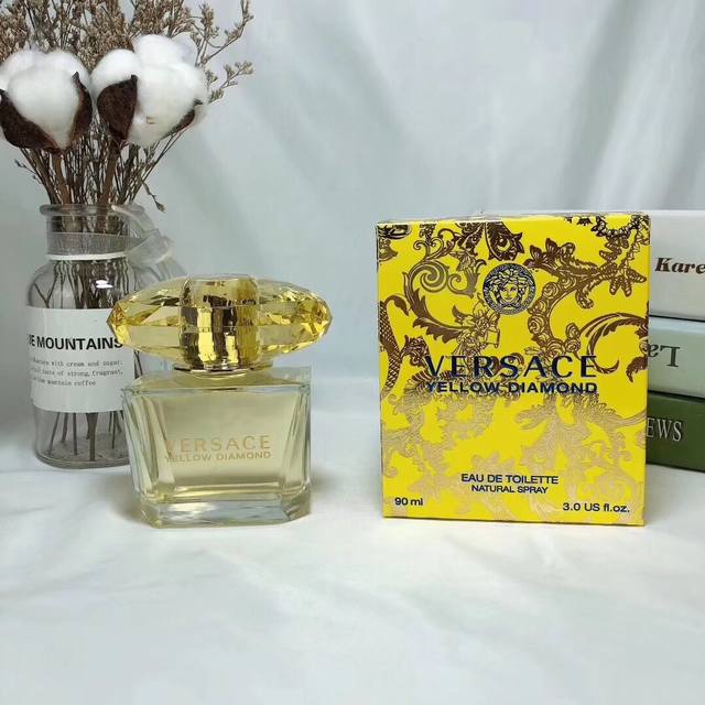 Original quality Versace Yellow Diamond Perfume 90Ml Very natural smell, light,