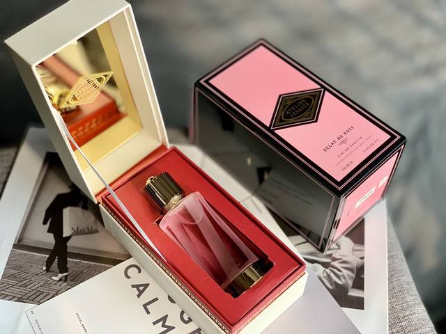 counter quality Versace new pink bottle red rose perfume Ml, high-end wooden bo