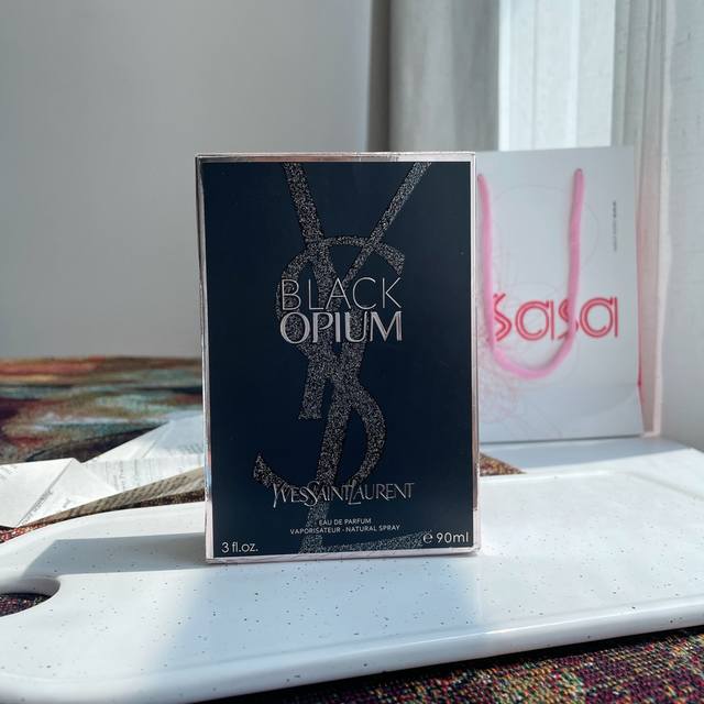 Counter quality Ysl Saint Laurent Black Opium Perfume 90Ml * I highly recommend