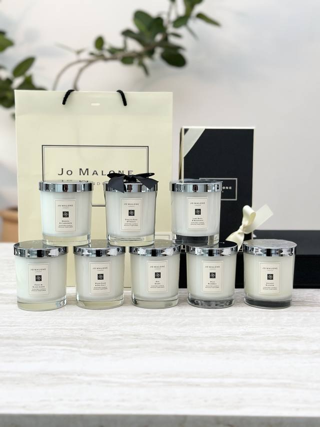 High-end quality Jo Malone scented candle English pear and freesia Blue bell Or