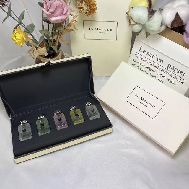 counter quality Q version Jo Malone limited edition garden blossom perfume 5-pi