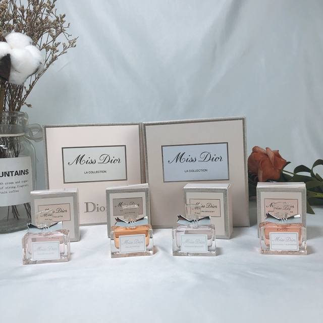 counter quality counter Dior wooden box Q version sweetheart perfume 4-piece se