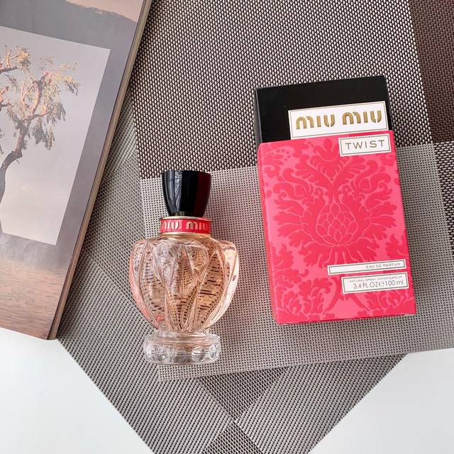 Counter quality Miumiu Miu Miu's new perfume Twist travels through the fantasy