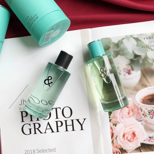 Counter quality Tiffany's first couple's perfume! Bringing you the best gift ~