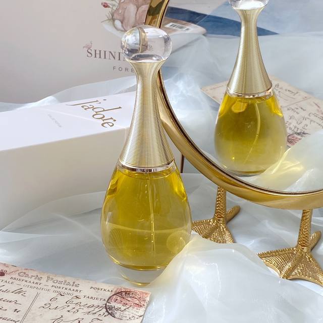 Counter quality Ml Christian Dior J'adore perfume is mainly floral and fruity.