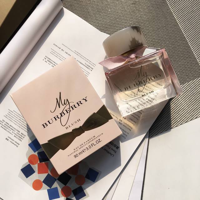 Counter quality Burberry Blush series of female fragrances! The most popular se