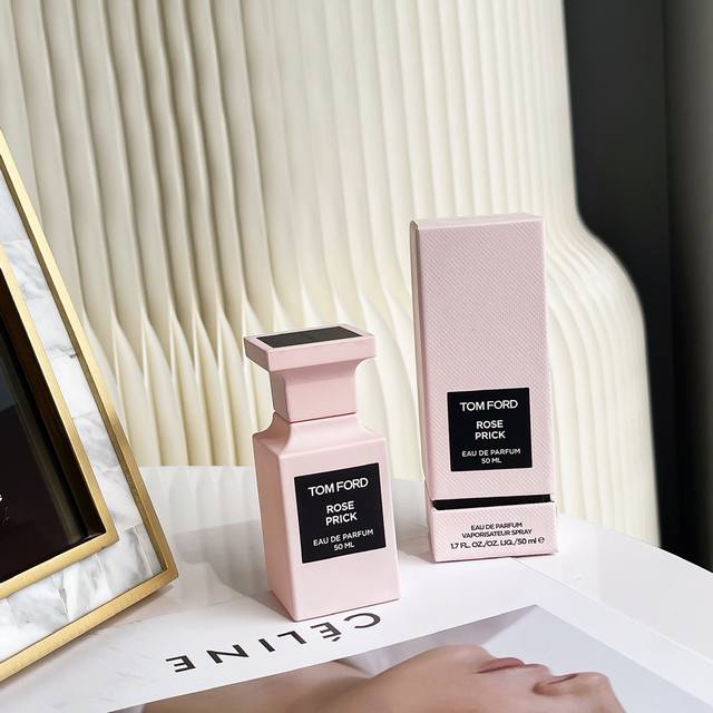 Counter quality Tom Ford Rose Prick gives people a sense of tenderness, thorns,