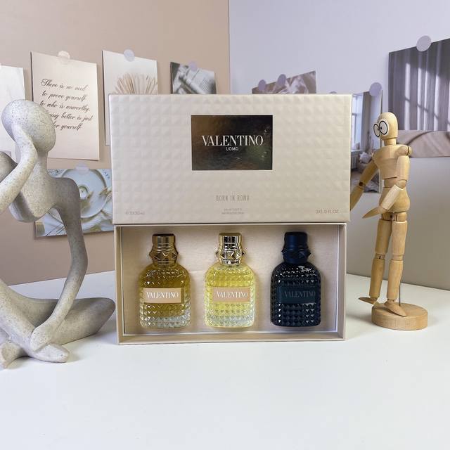 High-end quality Valentino Gold Box Women's Sample Three-piece Set with Sprinkl