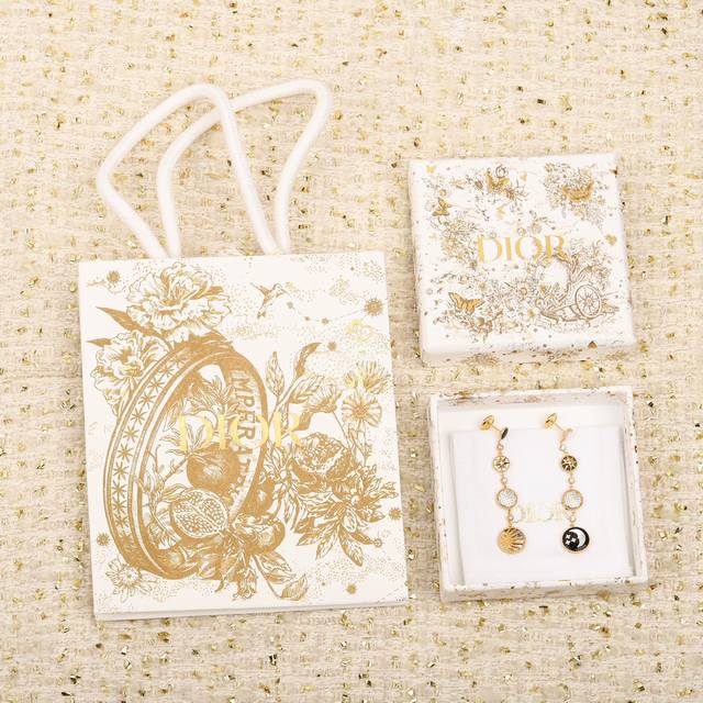 We produce sun, moon and stars earrings. We only make matching versions. We can