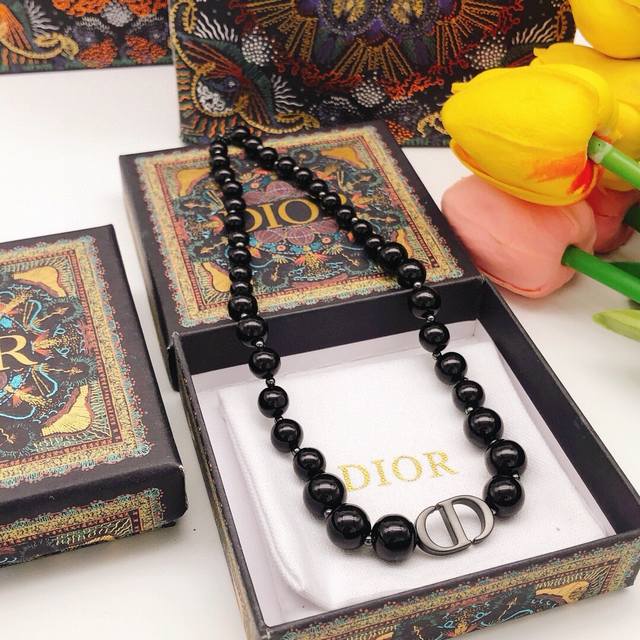 Dior original new product Cd black pearl necklace high-end quality, counter 1:1