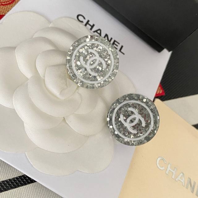 Xiaoxiang Ring Gold Sand Camouflage Sequin Star Earrings 25 Early Spring New Be