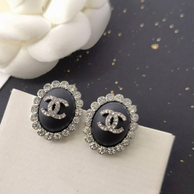 Zp Chanel Swarovski imported crystal diamond frosted obsidian letter round bead