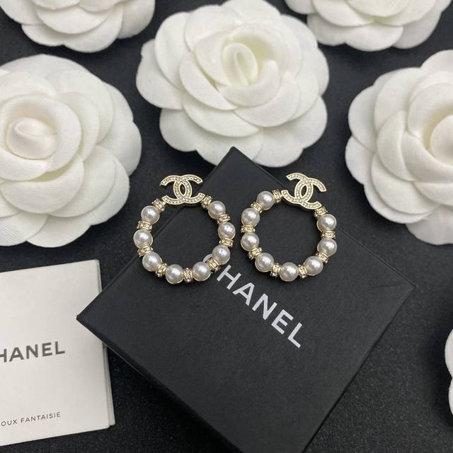 Hot goods, fast delivery Ch Nel Chanel counter's latest crystal pearl hoop lette