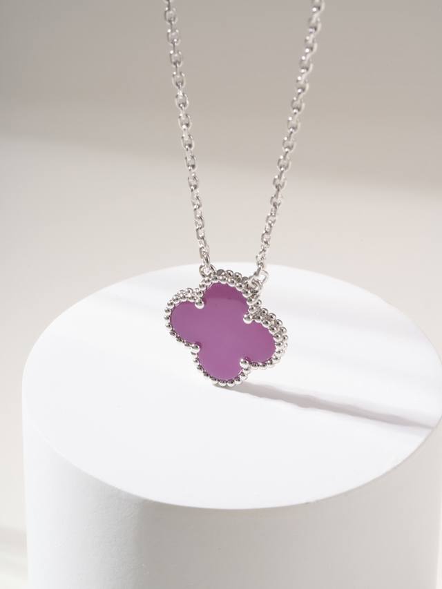 Classic four-leaf clover single flower necklace: violet stone size 38~42Cm elec