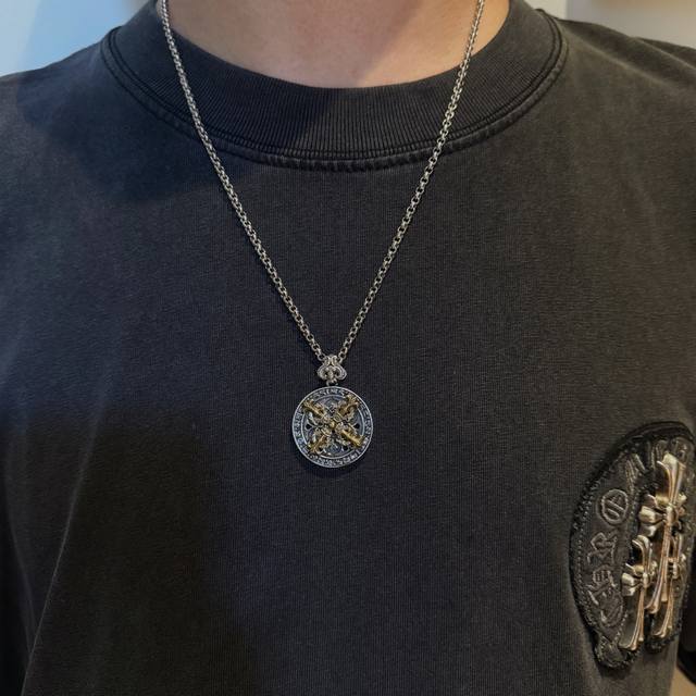 New counter quality Chrome Hearts classic necklace round cross pendant with con